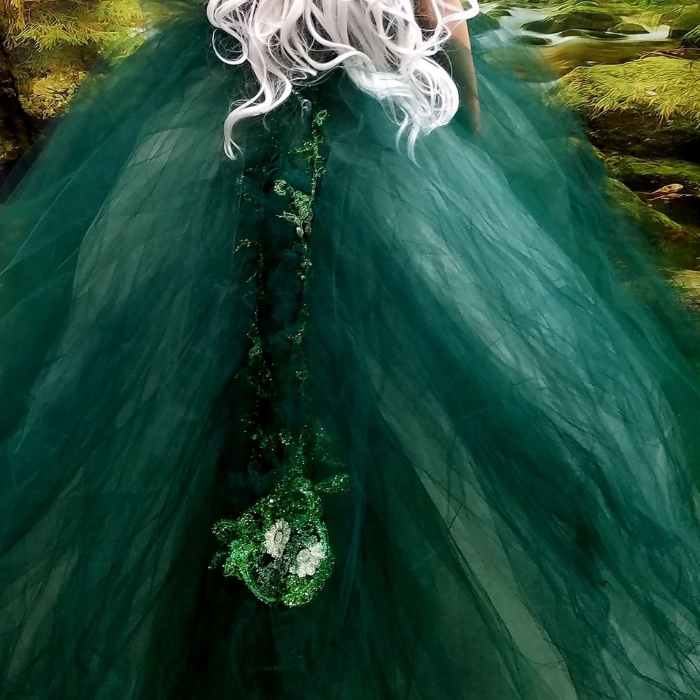 SAMPLE GOWN - AMEENAH Green Afghan Inspired Wedding Ballgown Set - Picture 8 of 8